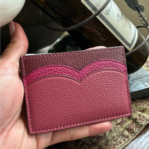 Authentic COACH HEART pebbled smooth leather card case - Picture 4 of 7